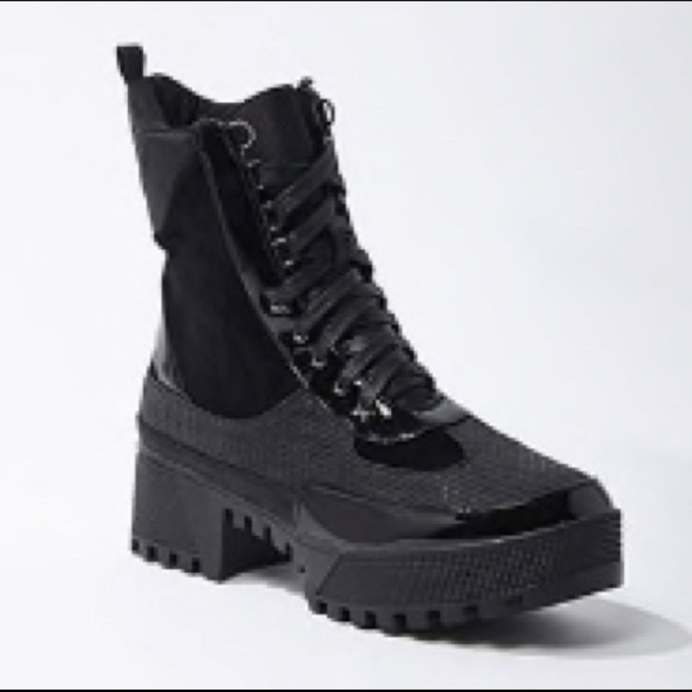 ASOS raver girl/snow boots